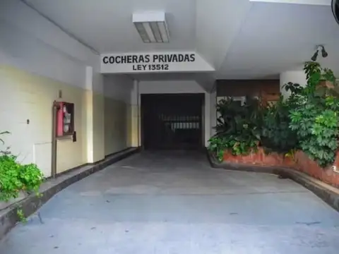 Av Cabildo 100 Palermo Cochera U$13500