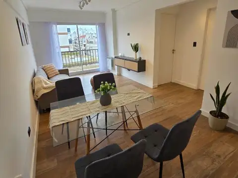 DEPARTAMENTO 2 AMBIENTES A LA CALLE CON DOBLE BALCON
