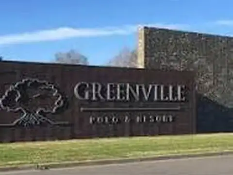 HERMOSO LOTE CENTRAL DE 700 METROS. EN BARRIO G DE GREENVILLE