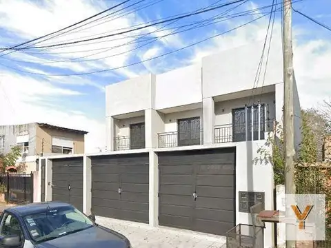 Casa en venta - 3 Dormitorios 2 Baños - Malvinas Argentinas