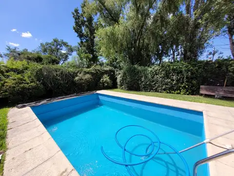 Casa en Alquiler en Funes, $ 1.200.000