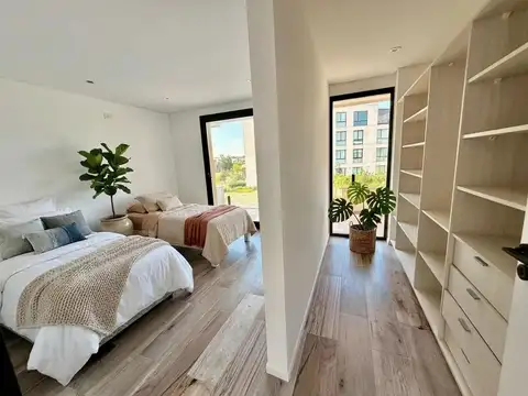 Casa con amarra propia Barrio El Canal