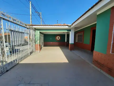 Casa en Alquiler de 4 dormitorios
