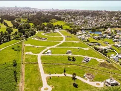 Terreno en Venta en Barrio Arenas Chico, USD 45.000