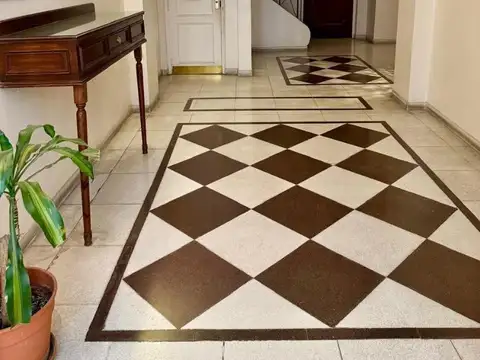 Azcuenaga 1517 , Piso 2