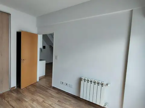 Depto Tipo Casa en Venta en Villa Santa Rita, USD 143.000