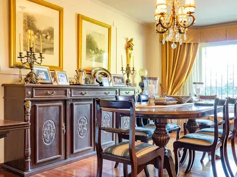 Casa 7 ambientes con 2 baños