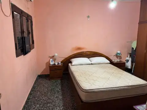 Venta de casa en Roca (S) casi esquina Mendoza