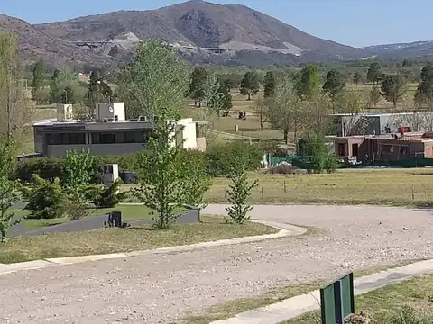 VENTA TERRENO CARLOS PAZ GOLF COUNTRY CLUB