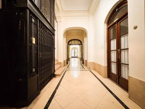 Teniente General Juan Domingo Perón 2300