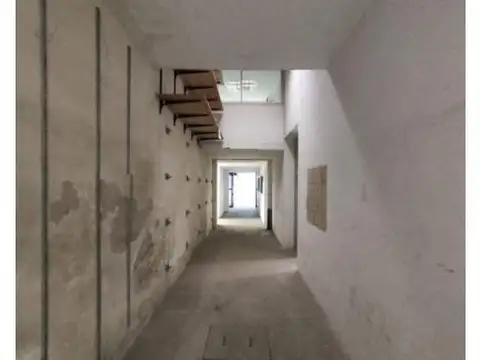 Antelo 900 - Galpón 1.000 m2