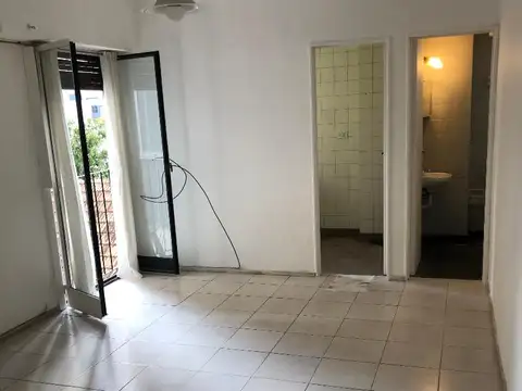 Monombiente, balcon frances, buena vista, luminoso, cocina con lavadero