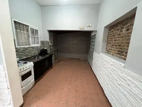 Depto Tipo Casa en Venta en Lanus Oeste, USD 75.000
