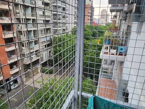 Departamento en alquiler en Belgrano 3AMB IMPECABLE TODO AL FRENTE CON BALCON  MUY LUMINOSO CON ALGUNOS MUEBLES