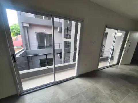 ALQUILER DEPTO MONOAMBIENTE A MEDIA CUADRA DE AV MITRE