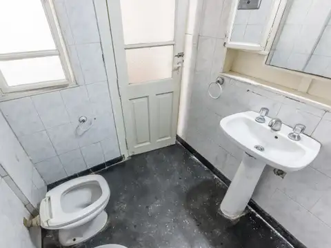 VENTA DE CASA 3 AMBIENTES C/MONOAMBIENTE Y COCHERA CUBIERTA EN SAN ANDRÉS, SAN MARTÍN