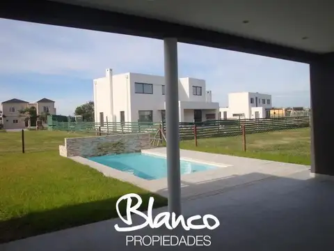 Casa en Venta en Puertos - Barrio Vistas, USD 380.000