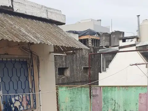 Depto Tipo Casa en Venta en Liniers, USD 99.900