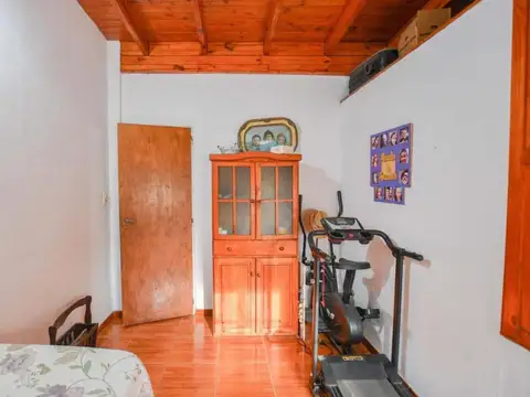 Casas en venta - 8 Dormitorios 3 Baños - 370Mts2 - Berisso