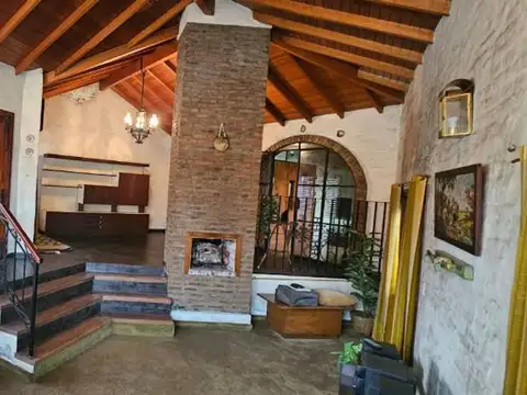 Casa en Venta en Barrio Parque Calchaqui, USD 145.000