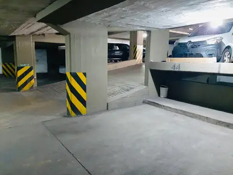 Venta cochera microcentro