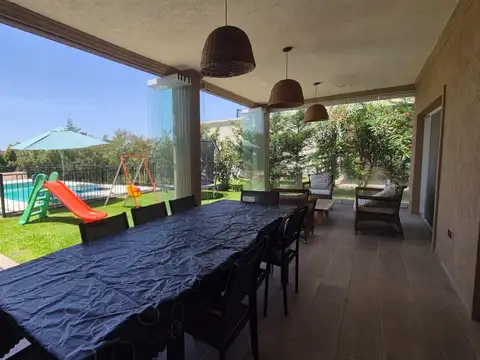 Casa en Alquiler Temporal al Este