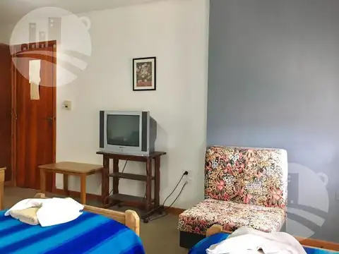 Hotel 27 hab. 2*