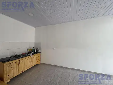 Depto Tipo Casa 2 ambientes con 1 baño