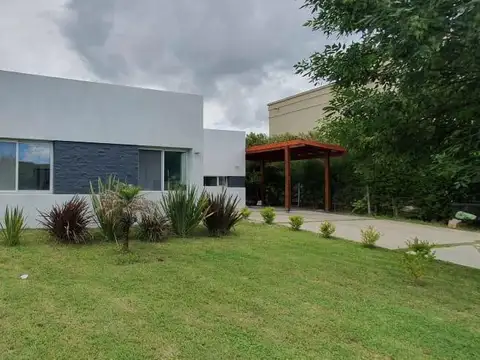 Casa en Venta en El Cantón - Barrio Puerto, USD 240.000