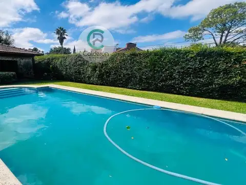 Casa  en Venta / Permuta en Country Club Banco Provincia