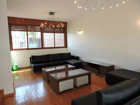 VENTA CASA CUATRO DORMITORIOS