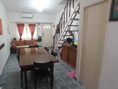 Depto Tipo Casa en Venta al Este