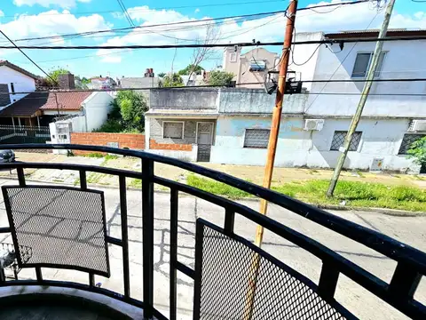 Beron De Astrada 100, Piso 1