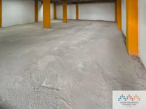 Av. Hipólito Yrigoyen 7700
