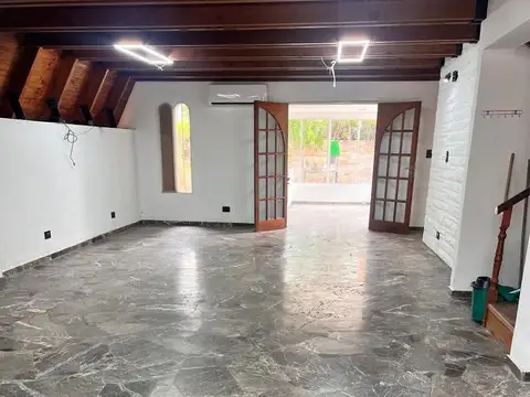 OPENHOUSE alquila casa en Barrio Dalvian