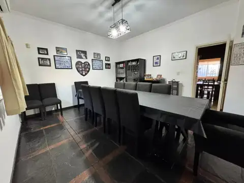 Depto Tipo Casa en Venta con 1 cocheras