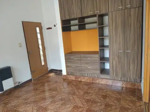 Depto Tipo Casa en Venta en Lanus Este, USD 85.000