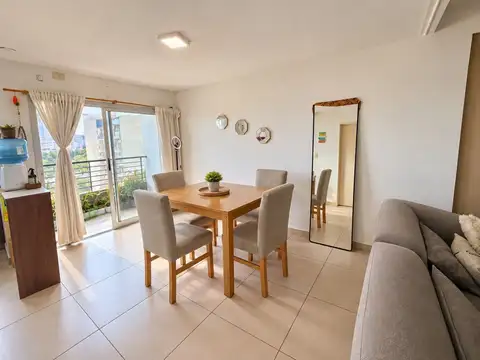 Alquiler de Departamento 2 Ambientes Caseros Centro con SUM