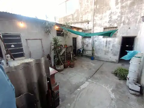 Casa 4 ambientes con 1 baño