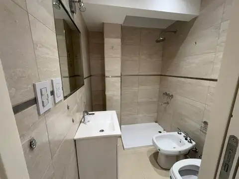 DEPTO MONOAMBIENTE EN ALQUILER LANUS OESTE