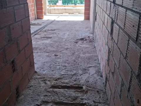 Agrelo 4000, Piso 5