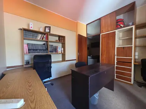 Oficina 2 ambientes con 2 baños