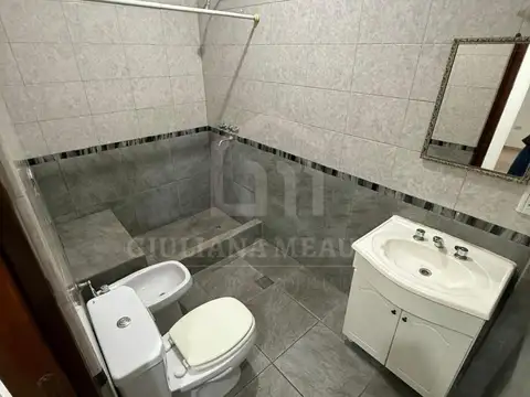 Departamento en Alquiler en Isidro Casanova, $ 450.000