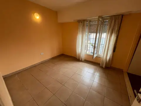 PH 3 AMBIENTES CON BALCON Y PATIO ATERRAZADO, BARRIO EL PROGRESO