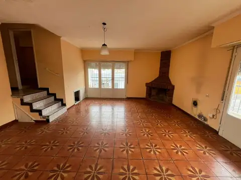 Depto Tipo Casa 3 ambientes con 1 baño