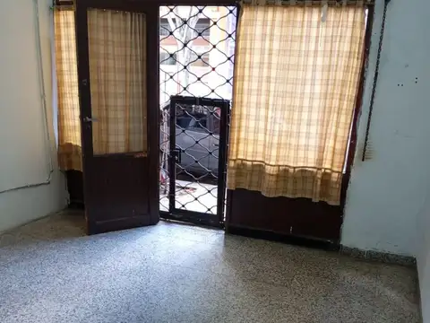 Local en Alquiler en Almagro Sur, $ 1.500.000