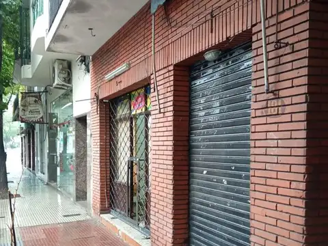 Avenida Boedo e/ Avenida Hipólito Irigoyen y Don Bosco