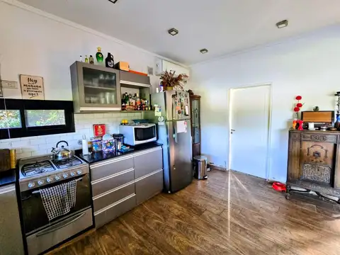 Casa 4 ambientes con 3 baños