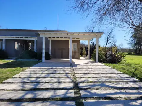 Av castex km 9,5 , Piso 0