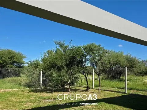 Casa 5 ambientes con 1 baño
